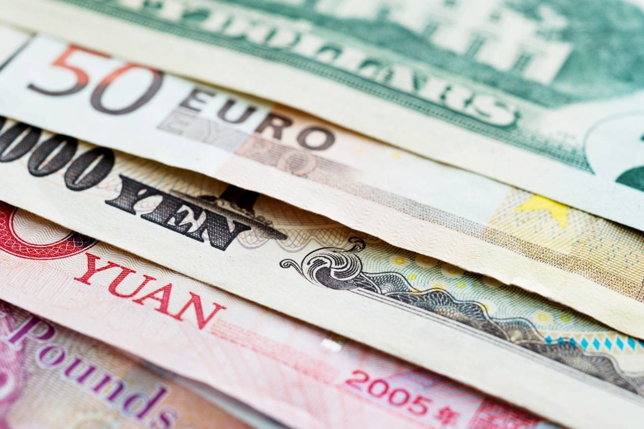 تعرف على أسعار العملات اليوم 2 أبريل وسعر صرف الدولار في معظم البنوك المصرية ) تعرف على أسعار العملات اليوم 2 أبريل وسعر صرف الدولار في معظم البنوك المصرية