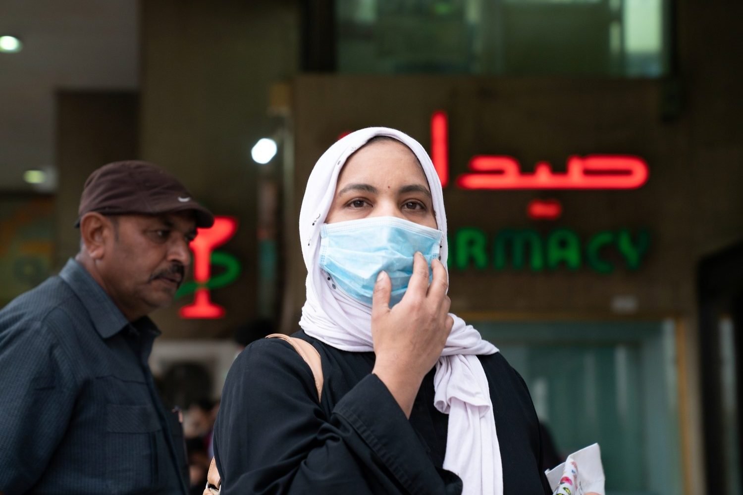 بعد تسجيل أعلى عدد إصابة يومي بكورونا.. أديب: «هو المفروض نقفل البلد أكتر ولا نفتحها» ) عمرو أديب يستنكر تخفيف القيود بالرغم من زيادة أعداد المصابين بكورونا