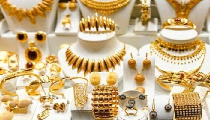 سعر الذهب يواصل تراجعه.. عيار 21 يسجل رقما جديدا بنهاية تعاملات اليوم الاثنين